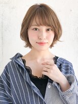 ルティア(Lutia) ひし形ショート ベージュカラー シースルーバング