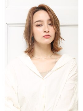 クラッチ ユニ(CLUTCH uni) くびれミディナチュラルワンカールボブe1