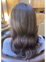 アイズ(aiz)&nbsp;シークレットハイライトで上品に韓国風巻き髪♪