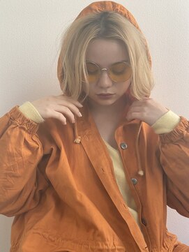 シラフ(SHIRAF) ブロンド+ボブ