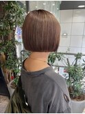 切りっぱなしボブ/柔らかベージュ【戸田雅子】