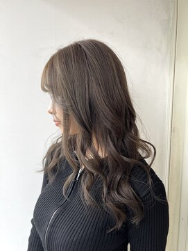 ナチュラル ヘアーデザイニング(Natural hair designing) グレージュ  @anju_takei