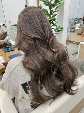 カッツ 駅家店(CUT S) グレージュ