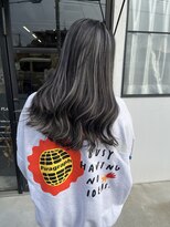 エラ(ere) コントラストグレージュハイライト しっかりハイライト