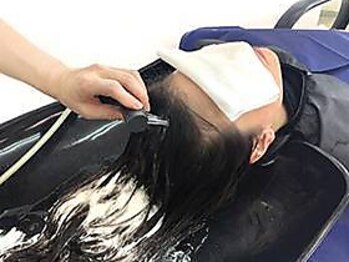 エフェクト(effect)の写真/ハンドマッサージ&水圧で血行を促進し、頭皮洗浄をすることで、高いリラックス効果が得られます◇