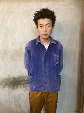 ハイ(HI) クセを活かしたスパイキーショート