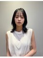 エレノア 川崎(Eleanor) クールなカラーに顔周りのカットで柔らかい印象にも!