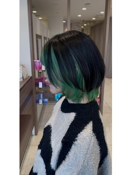 インナーカラー×ショートスタイル！