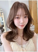 ミディアム　レイヤー　韓国　顔まわり　レイヤーカット