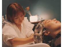 カフネ(CAFUNE)の雰囲気（半個室のシャンプーブースでゆったり癒しの時間）