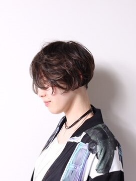 ラッシュ ポエ(rush po'e) エドルカラー×ショートボブカット《八尾店》