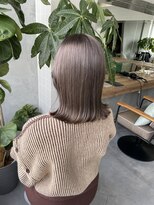 ティティ(TiTi)&nbsp;大人フェミニン×グレージュ[TiTi_栗林れい]