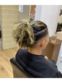 マンバンヘアフェードカットメッシュハイライト