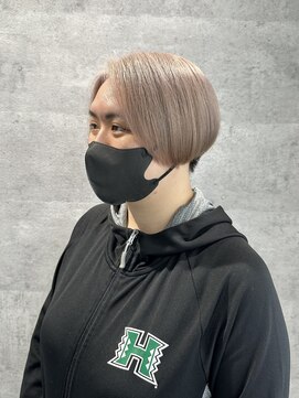 ルイス(L'wis) 艶々ハイトーンならお任せあれ！ブリーチ2回！ペールホワイト！