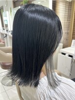 アッシュ 大宮店(Ash)&nbsp;ブラック×ホワイトシルバーイヤリングカラー