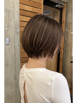 ヘアカロン 熊本本店(Hair CALON) ショートカットハイライトカラーケアブリーチベージュ