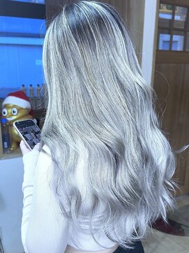 ブレイズヘアー(BLAZEhair) 【初ブリーチ】ホワイトベージュバレイヤージュ×ブリーチ2回