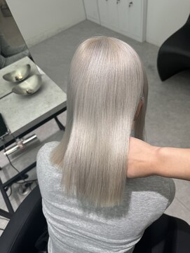 ペレ 渋谷(PELE) イメチェン/ホワイトブロンド/外ハネボブ/美髪/渋谷