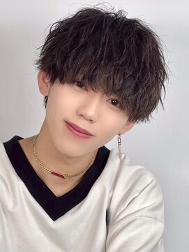 ナチュラル 渋谷(NATURAL) フェザーパーマ/スパイキーショート/サーフカール[メンズ/渋谷]