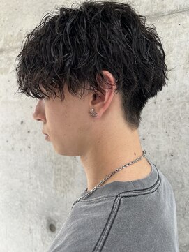 イズ(iss) 波巻きスパイラルパーマ