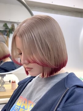 プネル(punel) ベージュ×レッド　ケアブリーチ　原宿