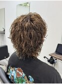 ツイストスパイラルパーマセンターパートウルフ