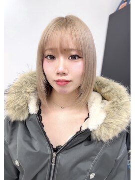 ユニークノベル 中央林間(unique novel) ミルクティーベージュ×切りっぱなしボブ ブリーチダブルカラー