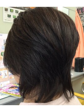 おしゃれの部屋イシグロ(ISHIGURO) セミショートレイヤー