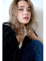 ベター(better)&nbsp;耳かけ  無造作 ハイトーンmidiくせ毛風 ルーズ