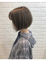 デイジー インデックスヘア 大島店(DAISY index hair)&nbsp;ダークアッシュハイライトカラーくびれショートボブ ミニボブ