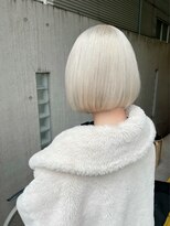 ロア 福岡天神本店(LORE)&nbsp;ボブ×ホワイトカラー