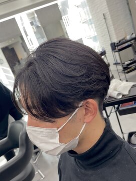 オーバルバイアピッシュ(OVARL by apish) カルマヘアサラサラ縦落ちツイスパスパイラルパーマ