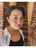 大人刈り上げ女子
