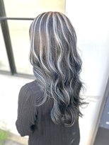 メレット(Meret)&nbsp;〈Meret〉コントラストハイライトカラー×ダークブルー