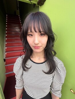 エマ(emma)の写真/絶妙なカットでデザインカラーがより映えるstyleに♪大幅なイメチェンじゃなくても印象をグッと変える！