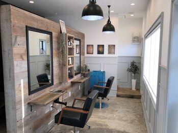 ベースヘア(BASE hair)の写真/大人女性に髪に寄り添う完全プライベートサロン。ベテラン女性スタイリスト独り占めで、髪と心に癒しを…*