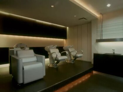 BARNEYS EASTの写真