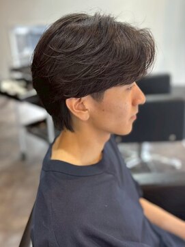 ニアウ 新宿(Niau) MEN’S/リバースセンターパート/ニュアンスパーマ/新宿