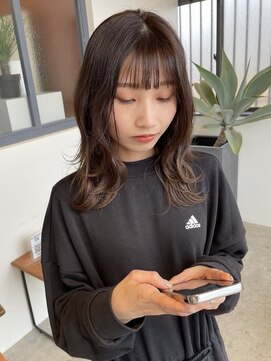 ヘッズ 高木瀬店(HEADS) 顔周りカット セミロング レイヤー ブラウンカラー 髪質改善