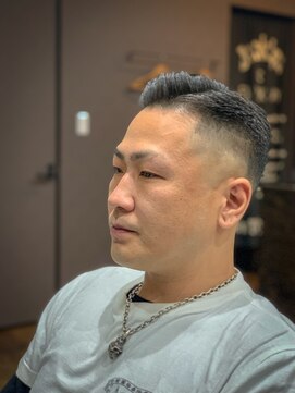 すがなみバーバーショップ フェード