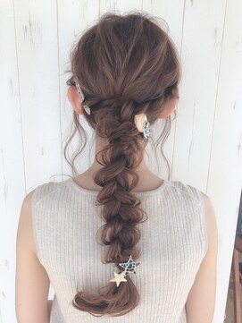 アグ ヘアー ロロ 盛岡店(Agu hair lolo) 《Agu hair》編みおろしカジュアルアレンジヘア