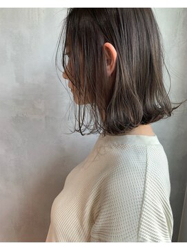 キチ(kichi.) [kichi.] ロブ×オリーブグレージュ