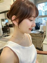 フォンズ(FONS)&nbsp;大人可愛いくびれヘア 顔まわりカットで後れ毛 クリップアレンジ