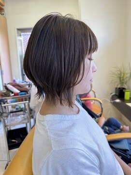 キサ ファータ 恵比寿(kisa fata) 大人ショート前下がりボブくびレイヤー30代40代斜めバングウルフ