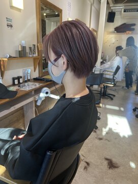 エハプラスマウナ(Eha+MAUNA) 【ブリーチあり】ピンクベージュ/収まりのいいショート