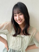 ウィタ(wita.) 暗髪/くびれレイヤー/顔まわりカット
