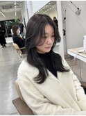 レイヤーカットダークアッシュワンホンメルティカラー