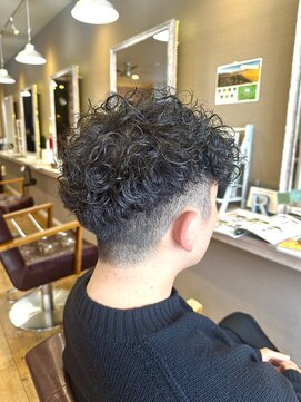 ヘアーメイクロージー 八軒店 (HAIR MAKE ROSY) ツイストスパイラルパーマツーブロックマッシュメッシュフェード