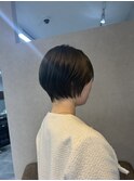 アッシュカラー、小顔効果ショート