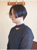 前下がりハンサムショート